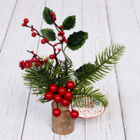 Композиция новогодняя настольная на пеньке "Алая гроздь на пеньке" 30*12см арт.201-1282