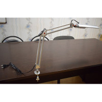 Светильник настольный на струбцине Camelion (220V/11W/КЛЛ) арт.KD017С черный (Ст.6)