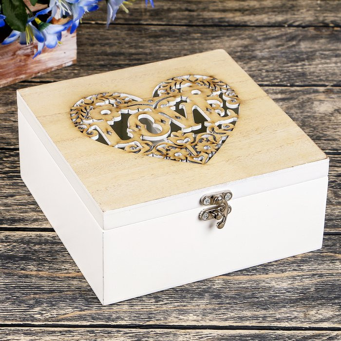 Шкатулка "Love и цветы" 8*17см арт.2528325