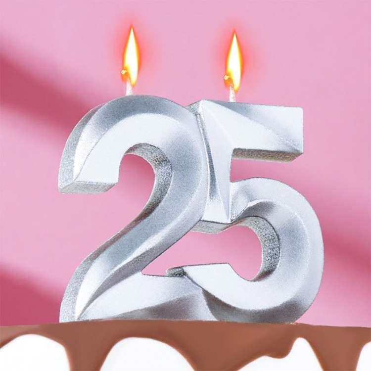 Свеча ЦИФРА "25" грань цв.серебро арт.7364714